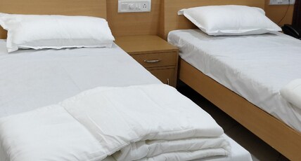 Shalom Stay Room Type - Standard Twin Beds