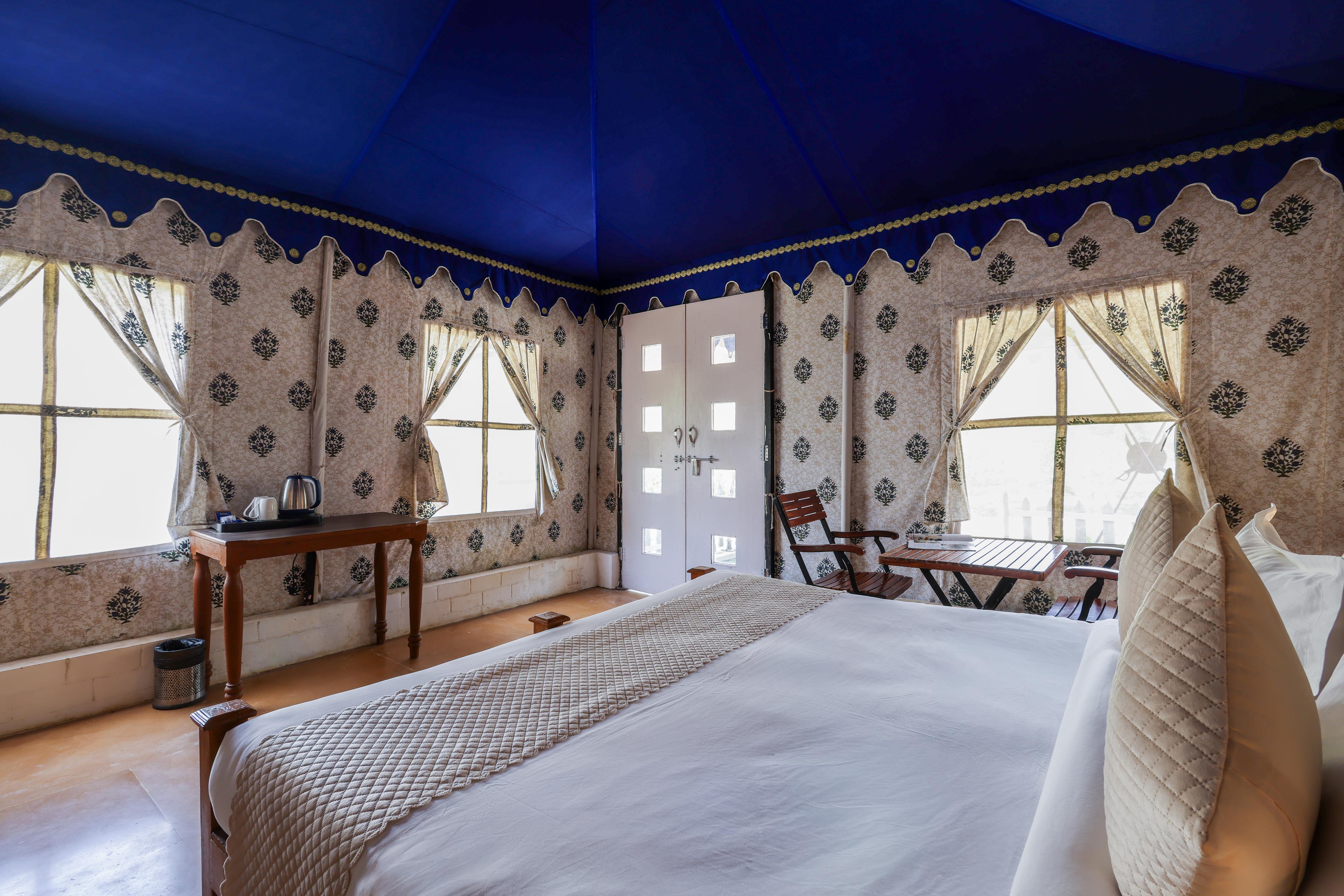 Valley By Grassfield Room Type - Swiss deluxe tents with Hill view