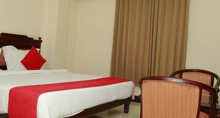Hotel Golden Pearl Inn Room Type - Deluxe Room