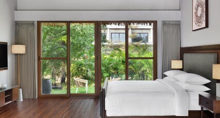 Sheraton Grand Chennai Resort & Spa Room Type - Cottage, King, Seafront, Beach front access, Garden access, Private pool Sheraton Grand Chennai Resort & Spa Room Type - Cottage, King, Seafront, Beach front access, Garden access, Private pool