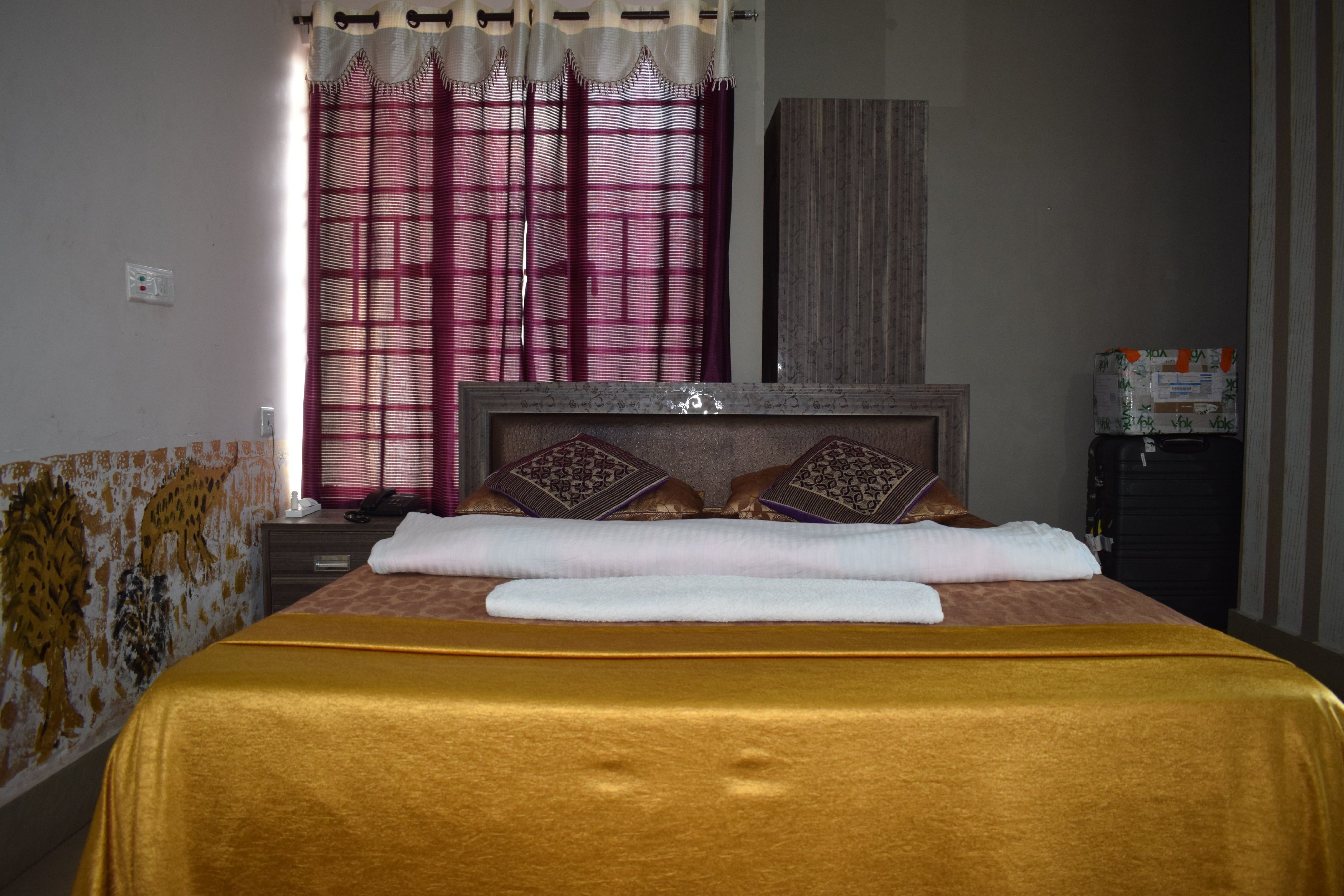 Hotel Siddarth Palace - Tap to explore photos