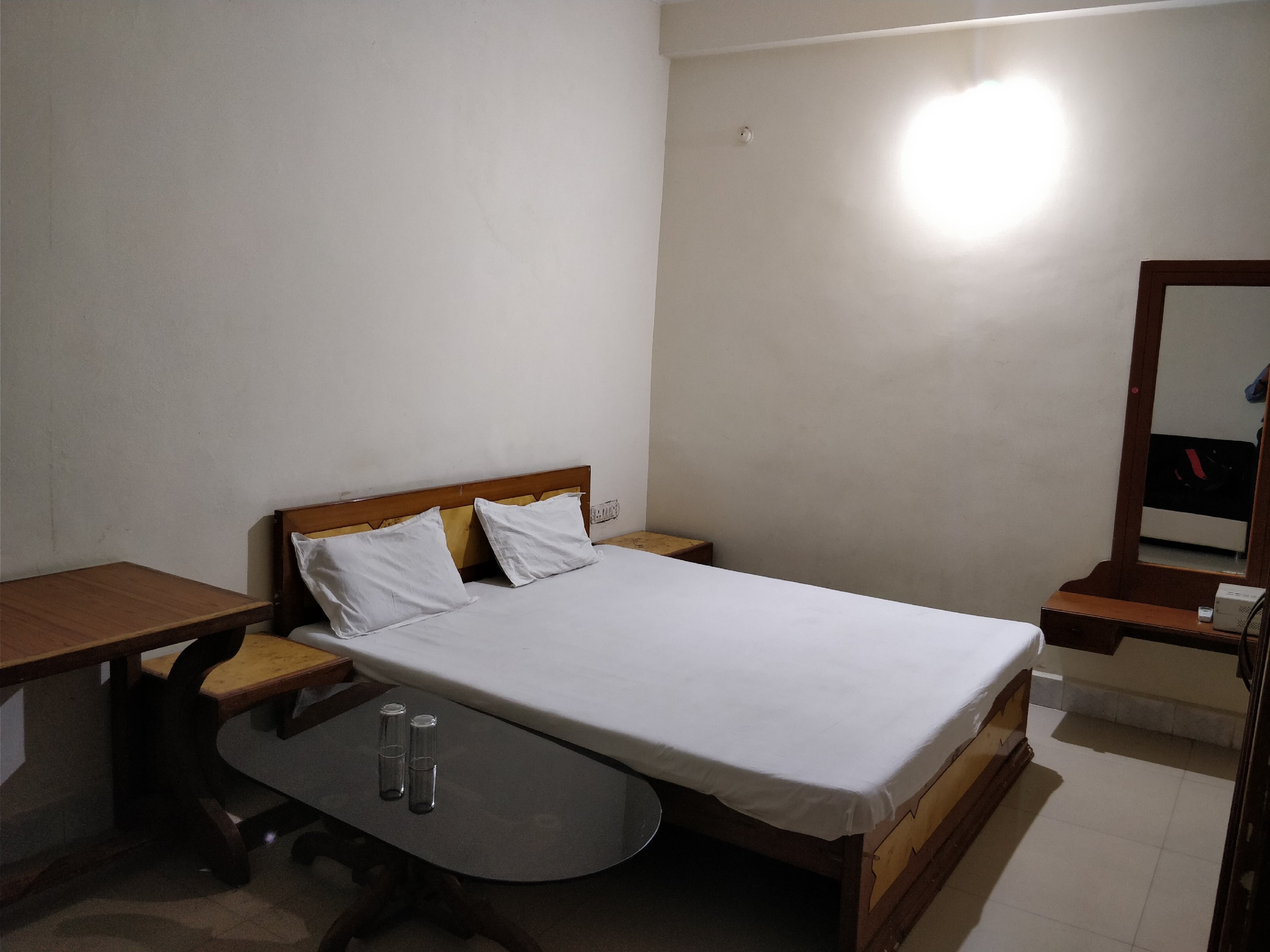 Hotel Sant Kripa Palace - Tap to explore photos