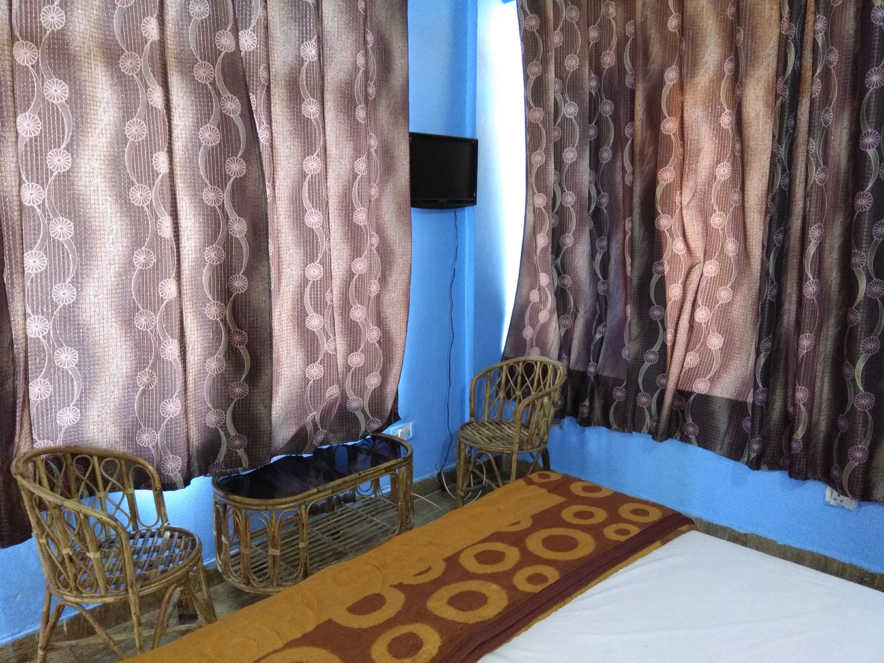 Humble Guest House and Restaurant - Tap to explore photos