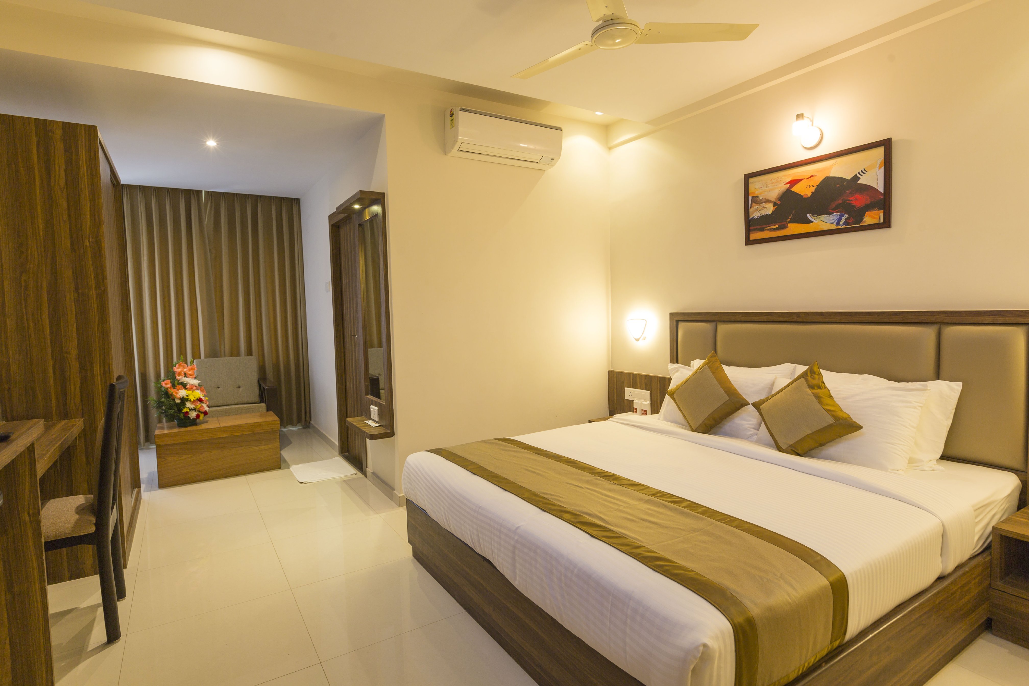 Grand Plaza Suites @ Calicut Beach - Tap to explore photos