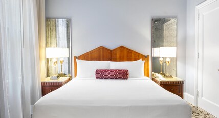 The Biltmore Los Angeles Room Type - Accessible Executive King with Bath