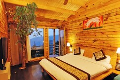 Treehouse Resort | Himalayan Views