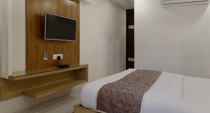 Hotel Star Shine Room Type - Executive Room with AC