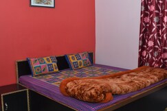 Moonlight Homestays | Rooms & Caretaker