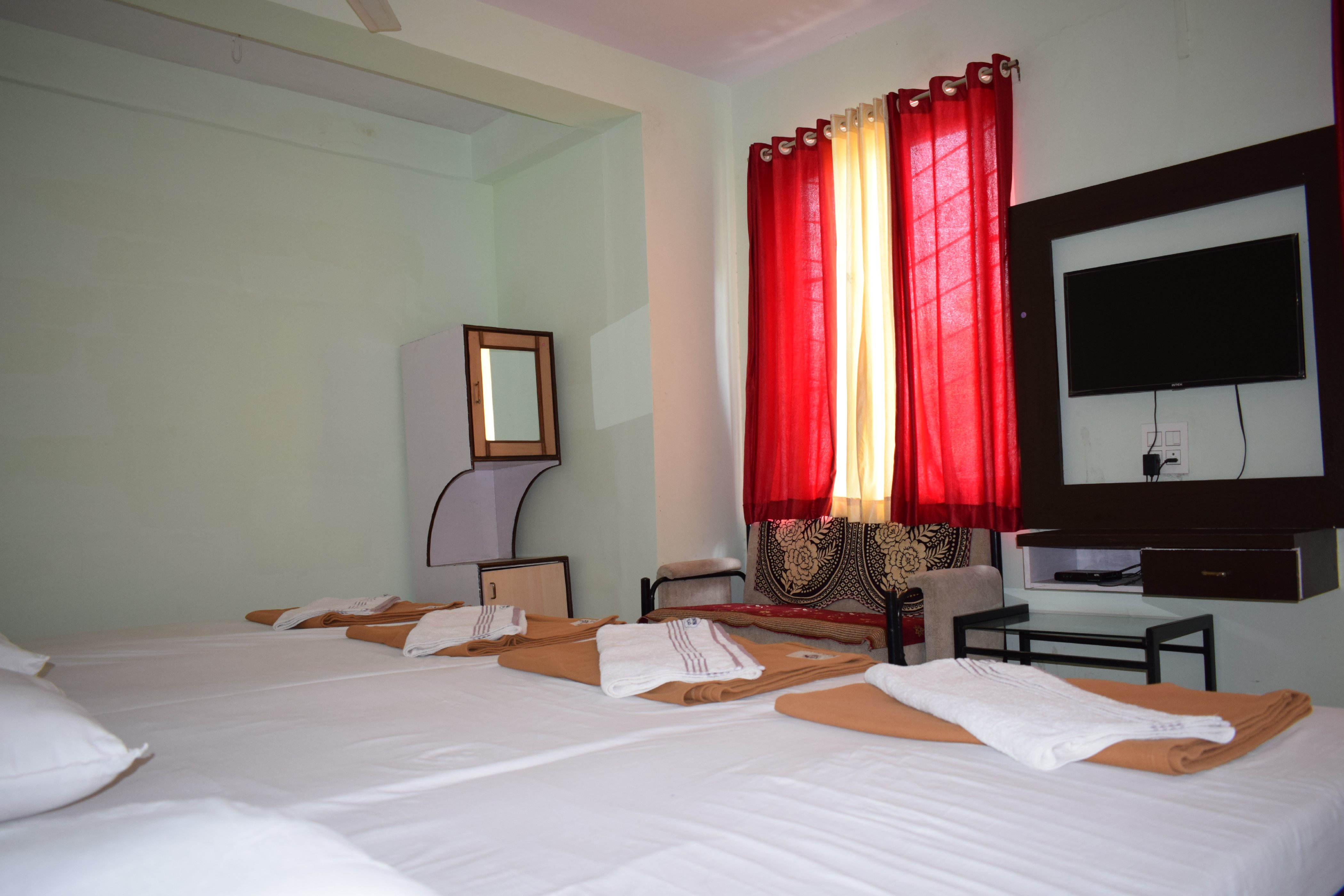 Hotel Manoj Room Type - Four Bed Non Ac