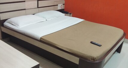 Hotel KC Palace Room Type - Business Club AC