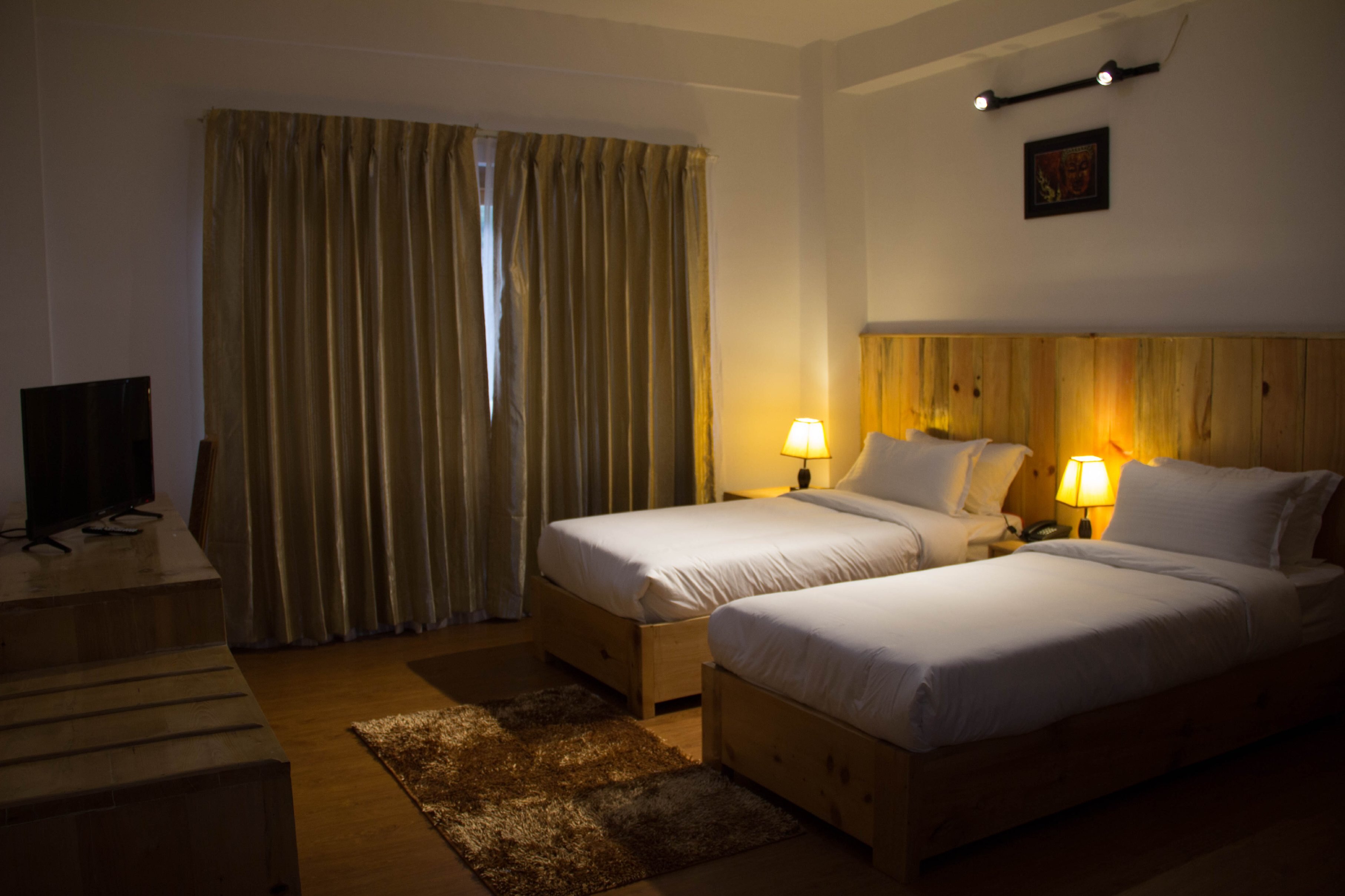 Econostay Lhaki Yangchak Residency - Tap to explore photos