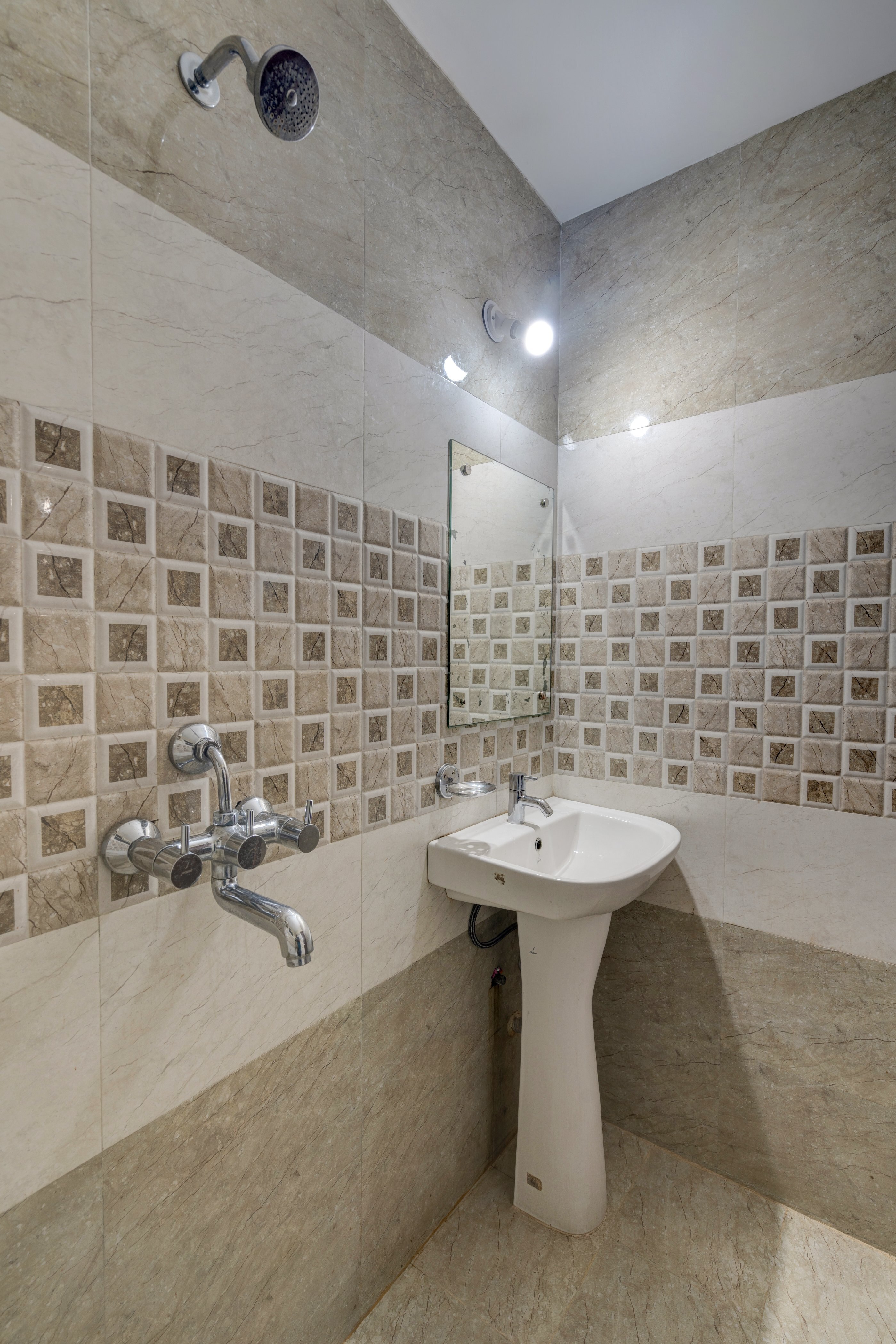 Hotel Swarn - Tap to explore photos