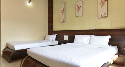 Hotel Sai Sparsh (Newly Renovated) - 150 Meters from Saibaba Temple Room Type - Deluxe Triple