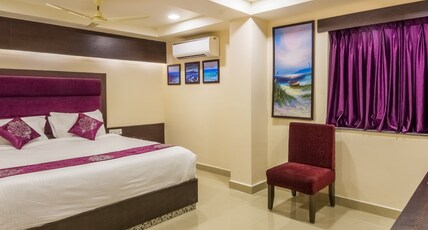 HOTEL SEA TREE Room Type - Standard Suit Room with Bath Tub
