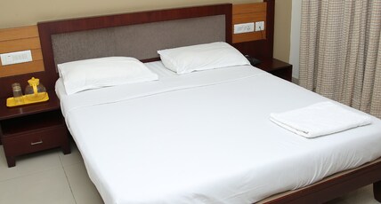 Hazmi Inn Room Type - Standard  ac
