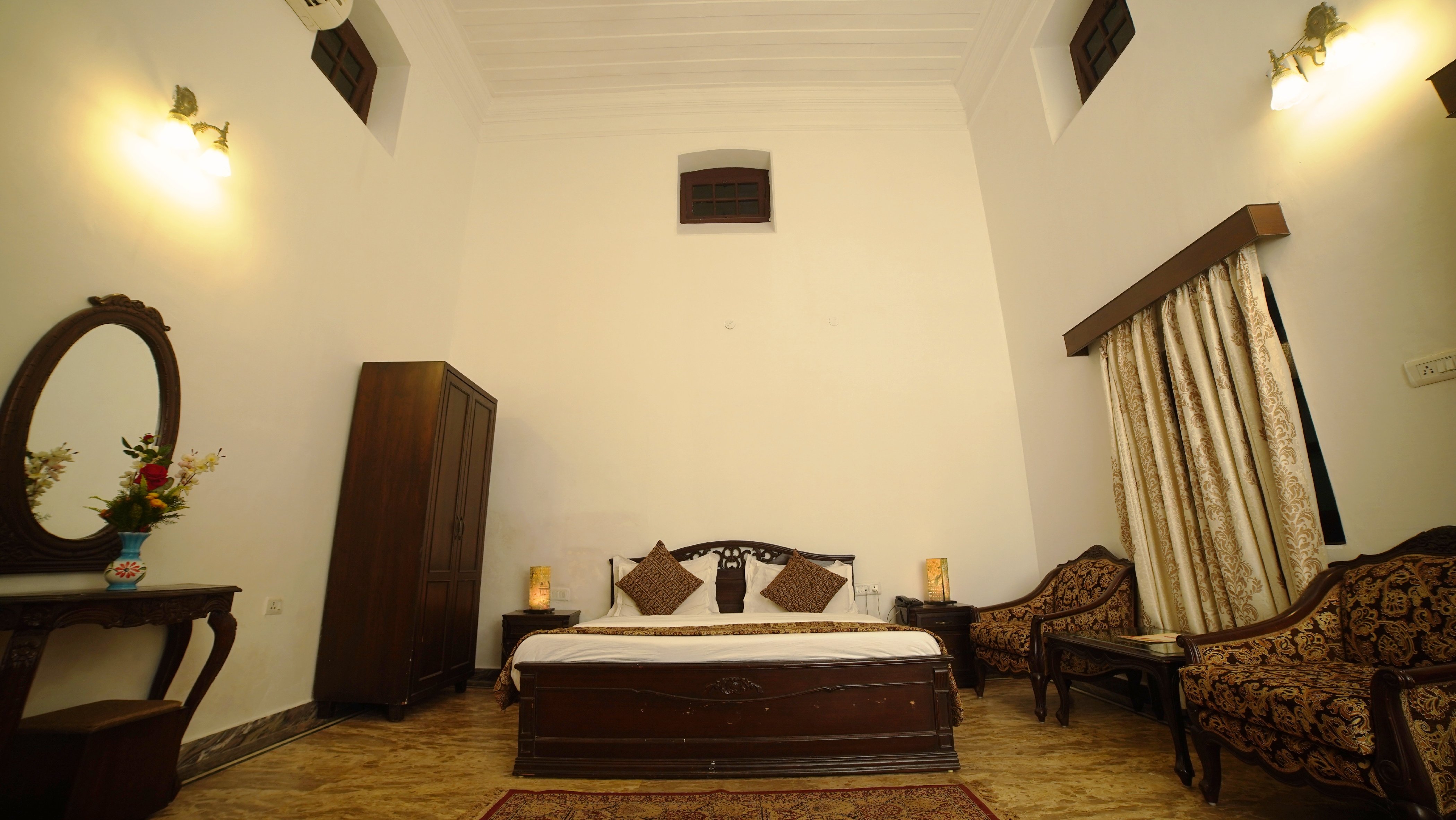 MPT Devdaru Bungalow, Pachmarhi - Tap to explore photos