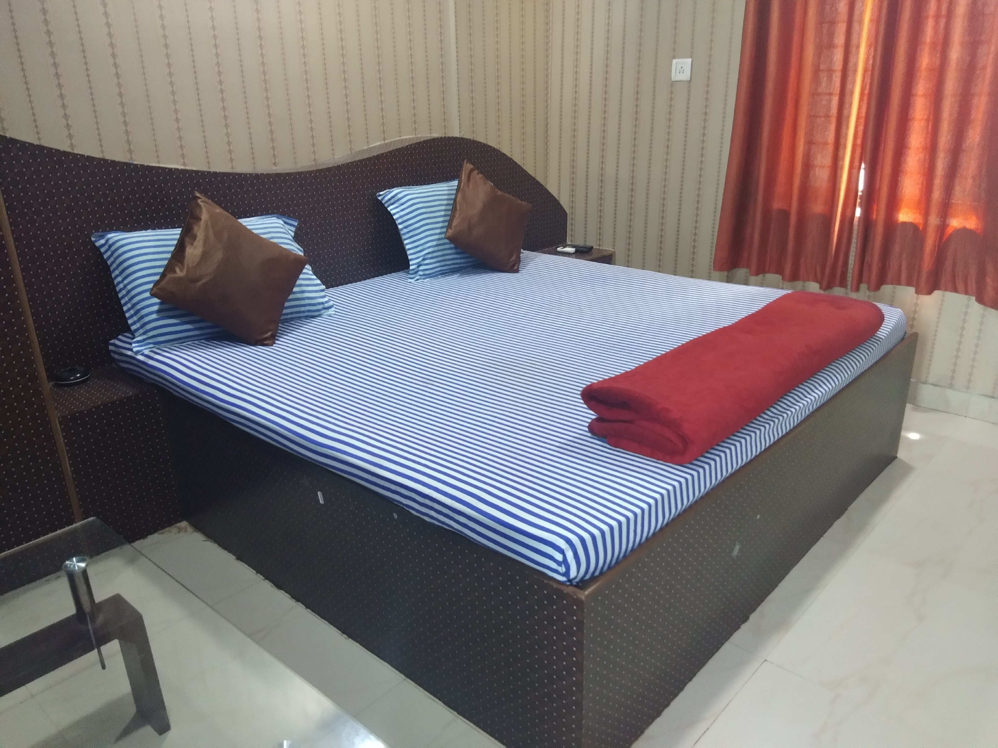 Hotel Maa Jaya Durga - Tap to explore photos