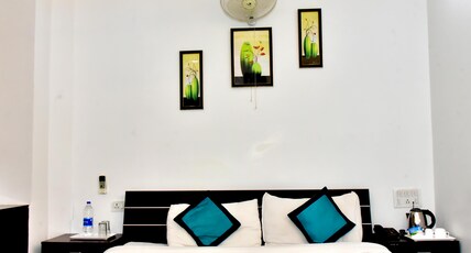 hotel suraj palace Room Type - Executive Room