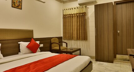Hotel Kamran Palace Room Type - Deluxe Room