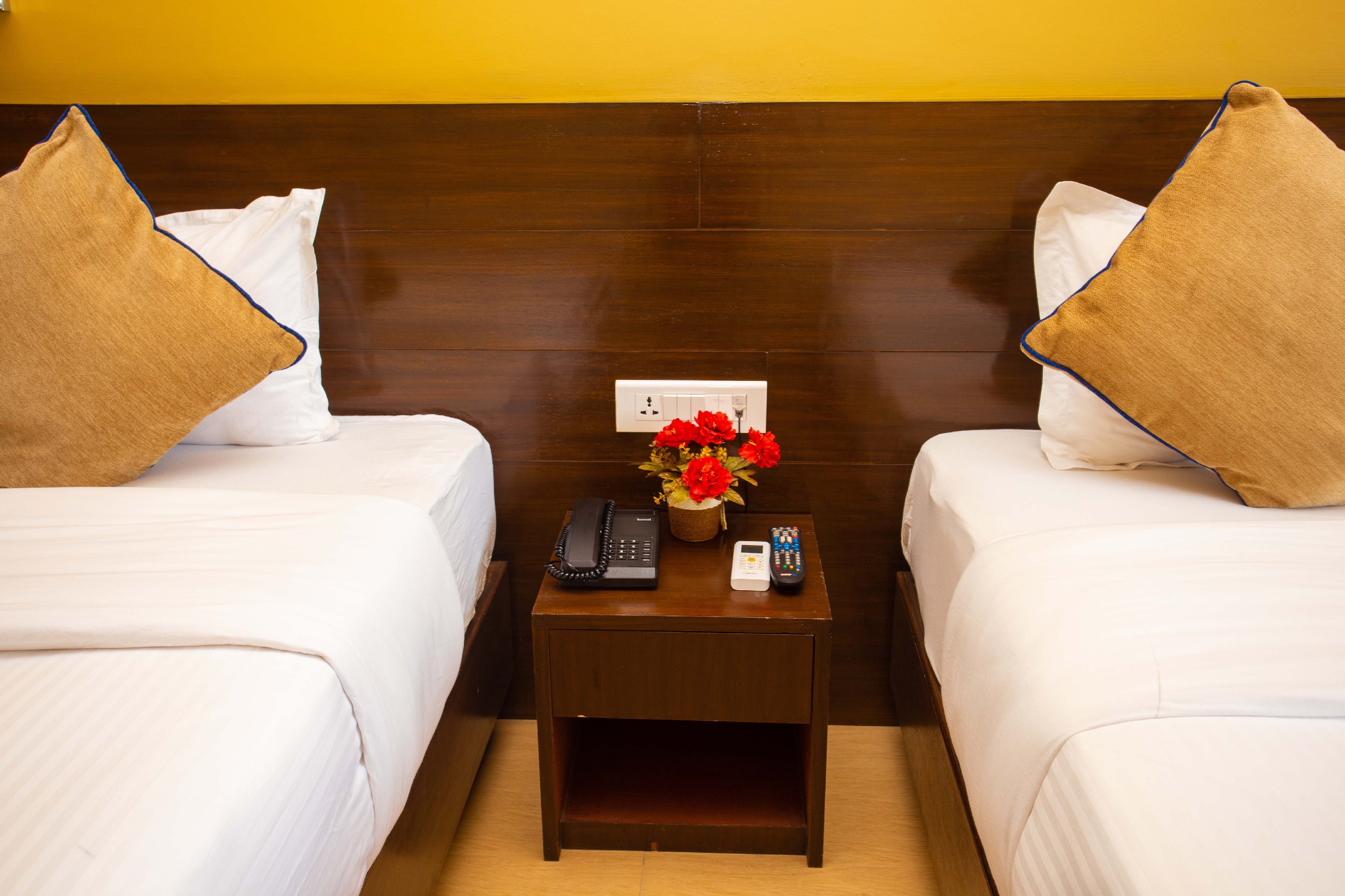 Hotel Lake Paradise Room Type - Deluxe Twin Room