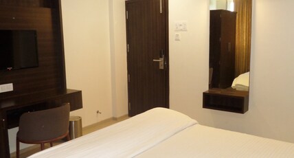 Hotel Manasi Royal  Room Type - Family Suite Room