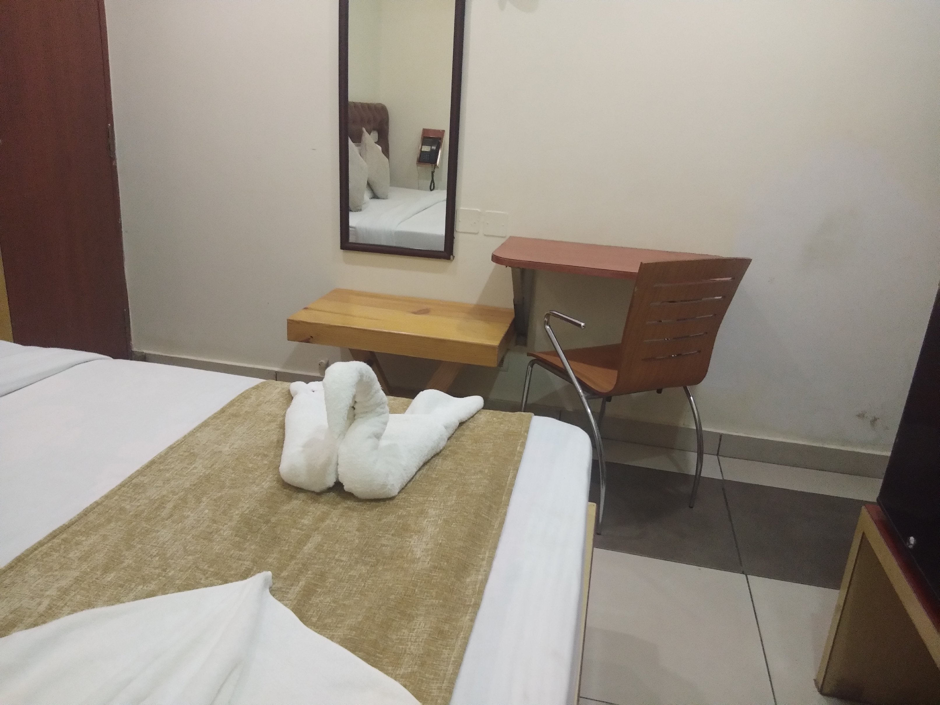 Hotel Lingaraj Bhubaneswar - Tap to explore photos