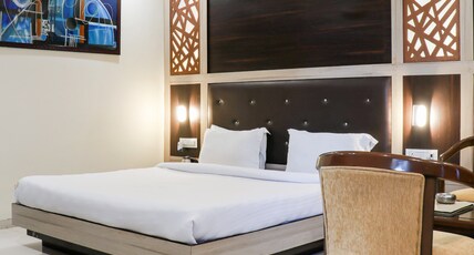 Hotel Dayal Shree Paradise Room Type - Suite Room