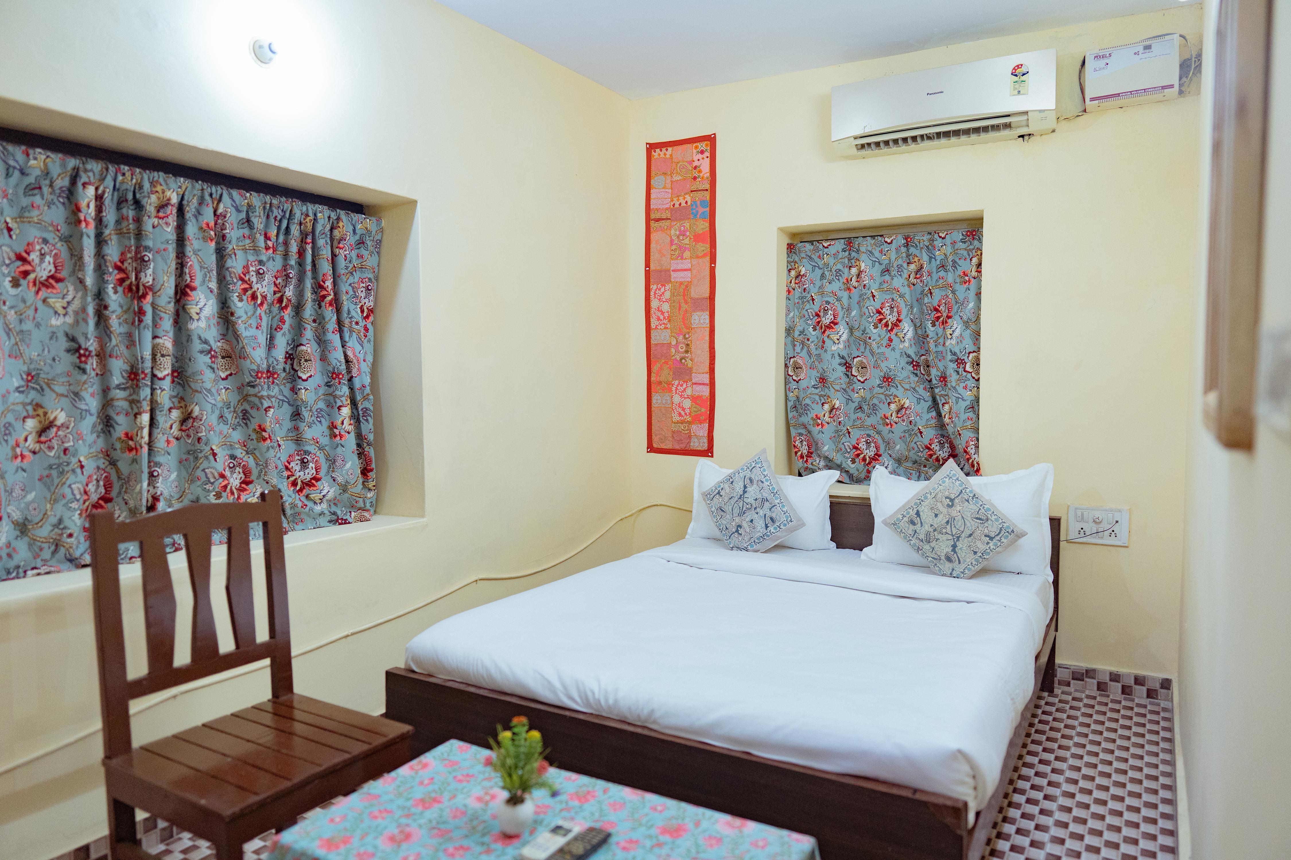 Hotel Rumis Jaisalmer Room Type - Budget Double Room