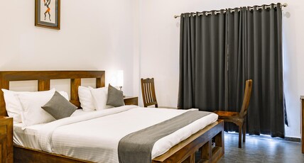 Hotel Narendra Central Muvattupuzha Room Type - Deluxe Double Room