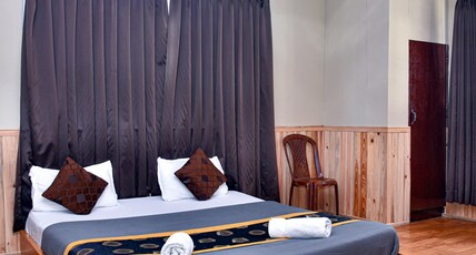 Rufina Lachung Deezong A Pure Veg Hotel Room Type - Super Deluxe Room