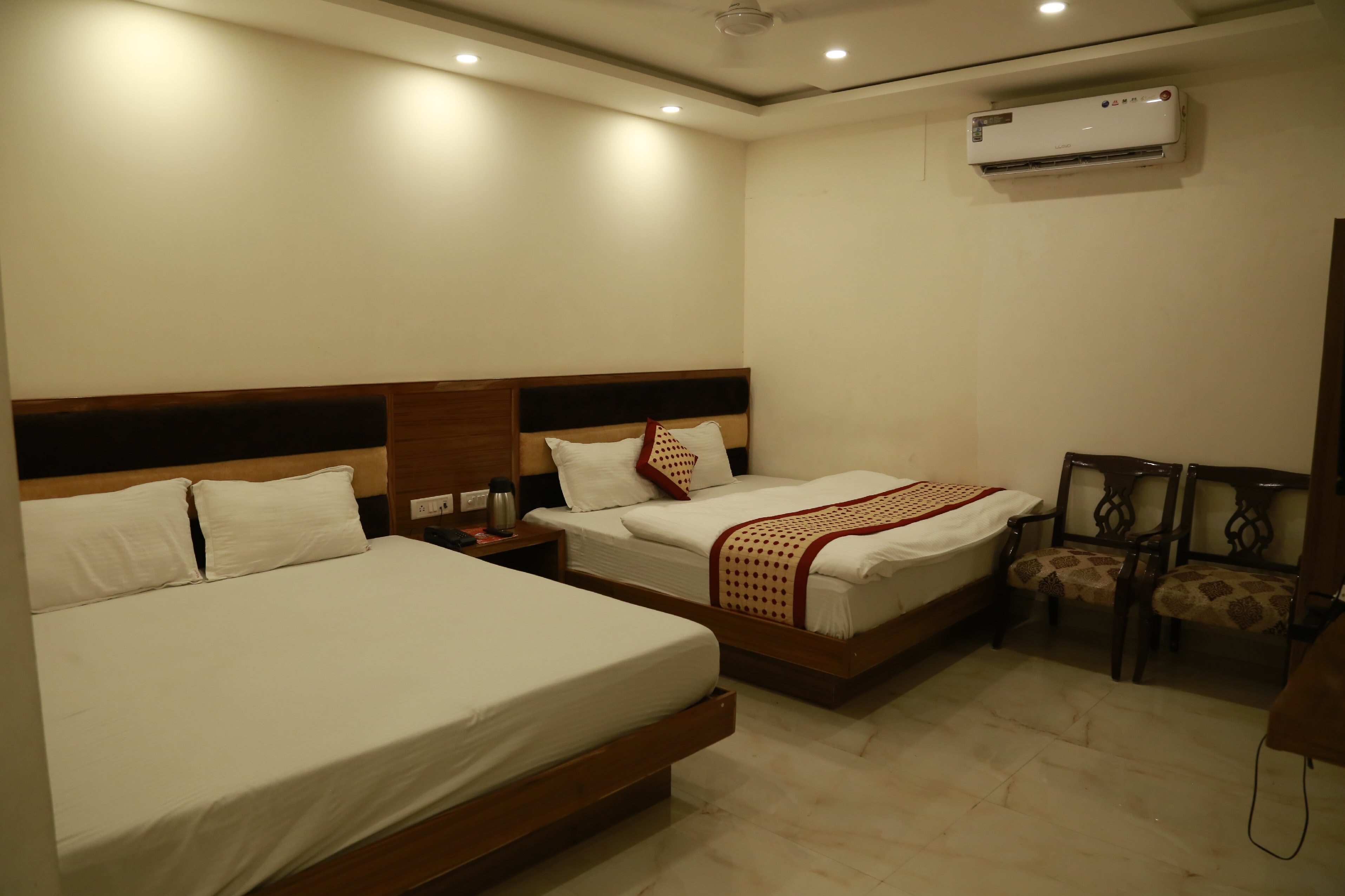 Hotel Rama Dx Paharganj - Tap to explore photos