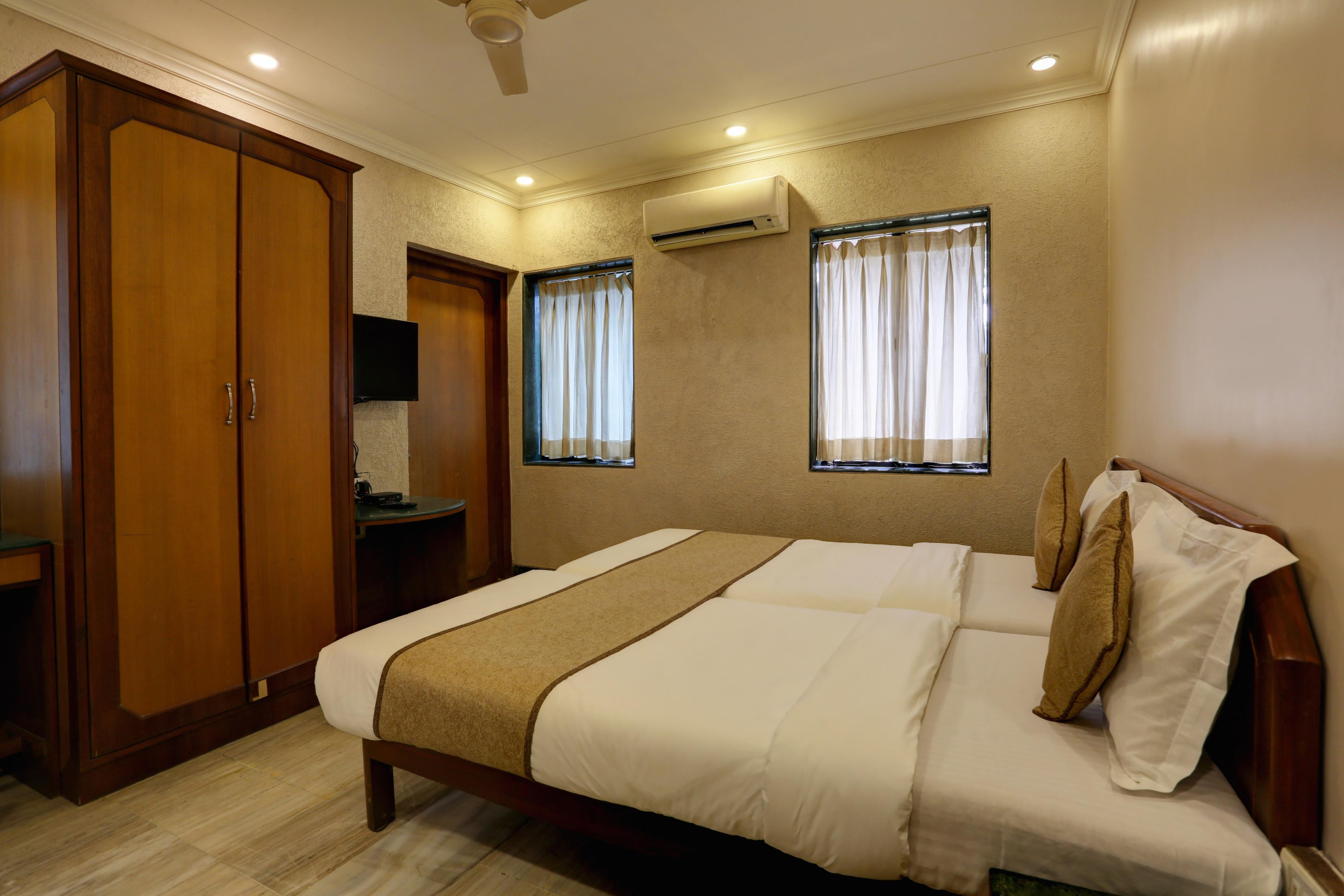 Hotel Accord Room Type - Deluxe Room