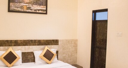 HOTEL EMBASSY GRAND Room Type - Deluxe Room