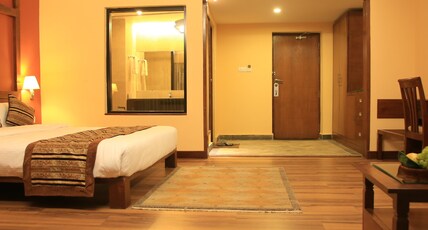 Landmark Forest Park Room Type - Deluxe Room with Garden or Jungle View