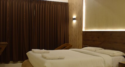 HOTEL CHRISTOS Room Type - Standard AC Room