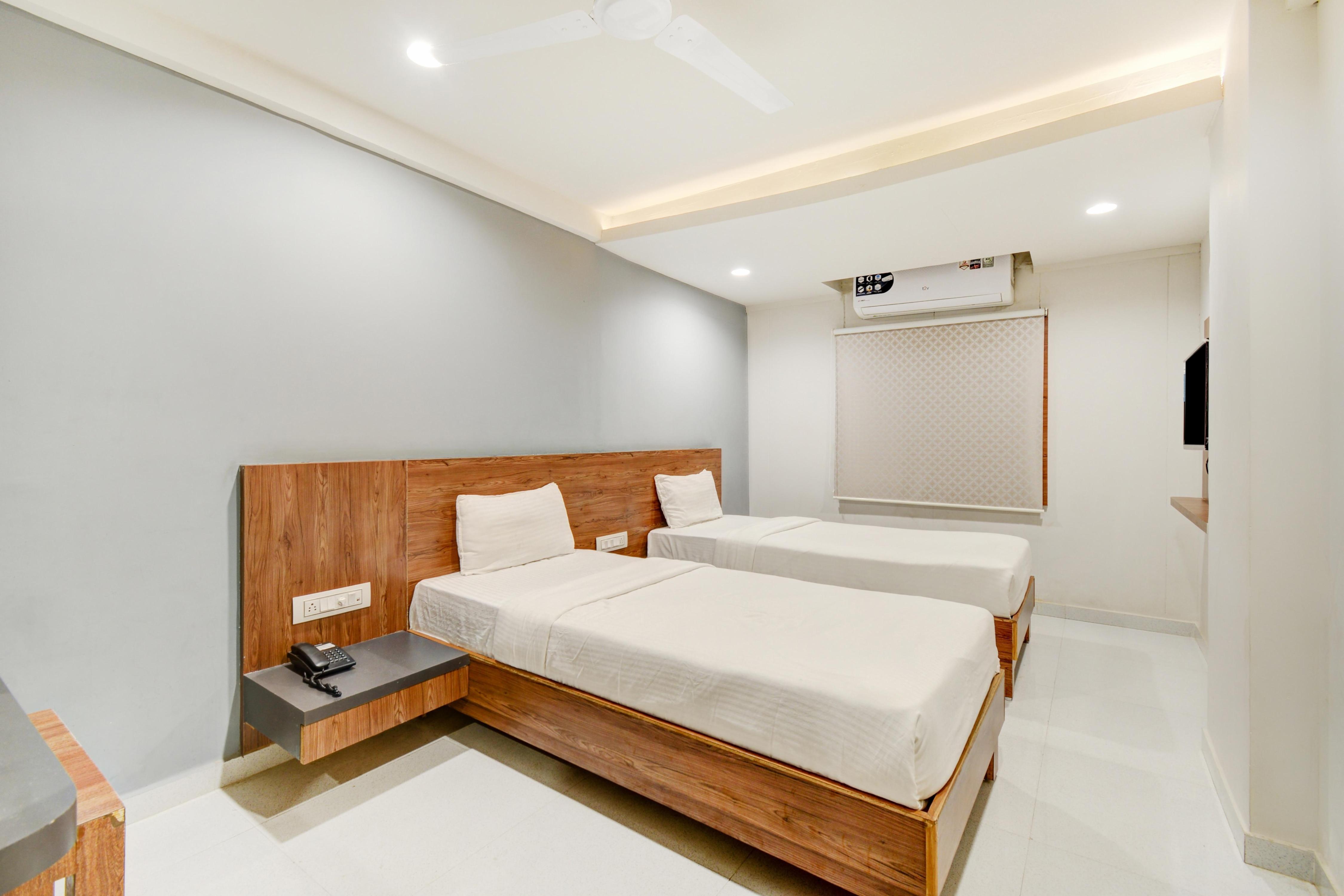 Hotel Desert Inn Tharad - Tap to explore photos