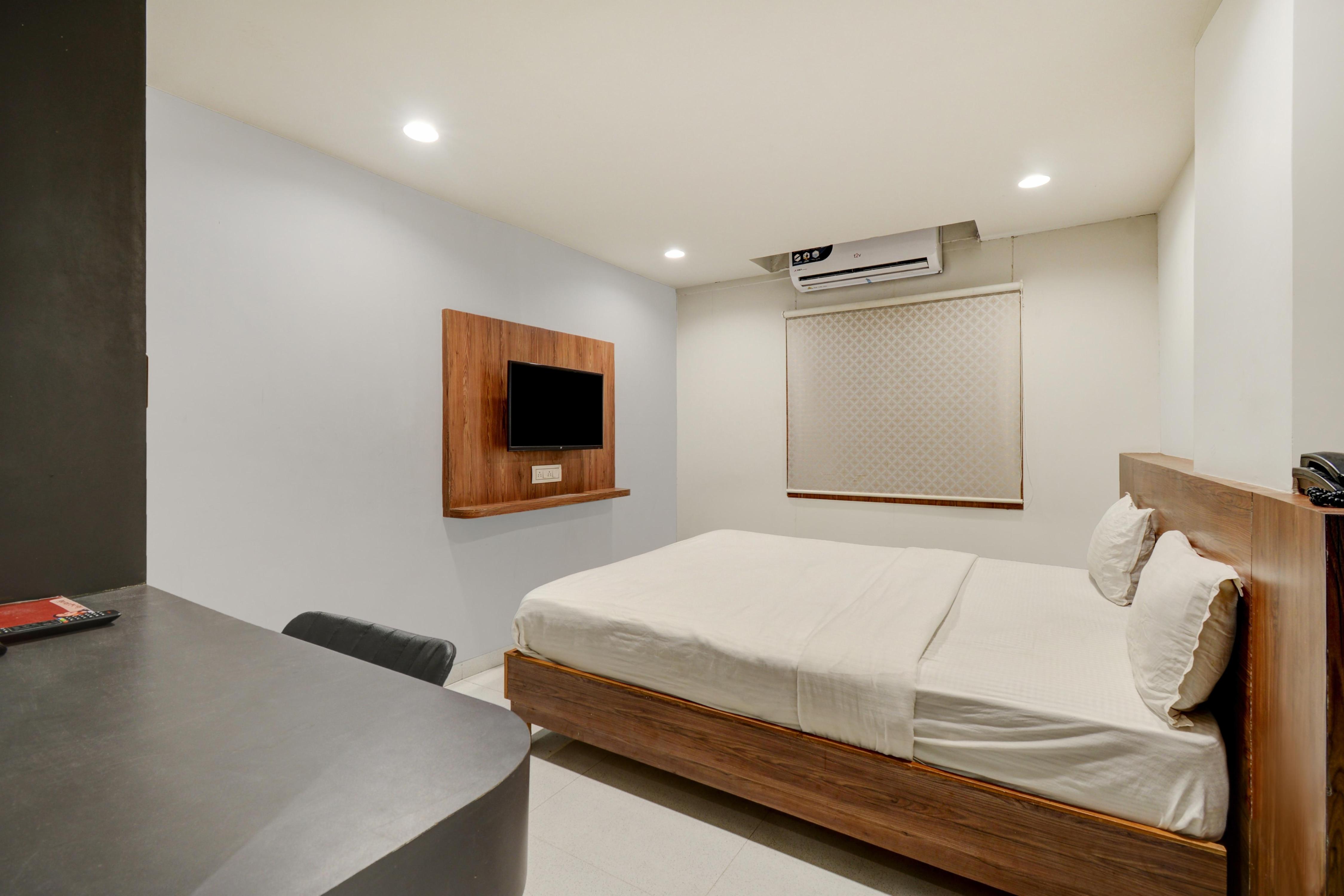 Hotel Desert Inn Tharad Room Type - Executive Ac Room