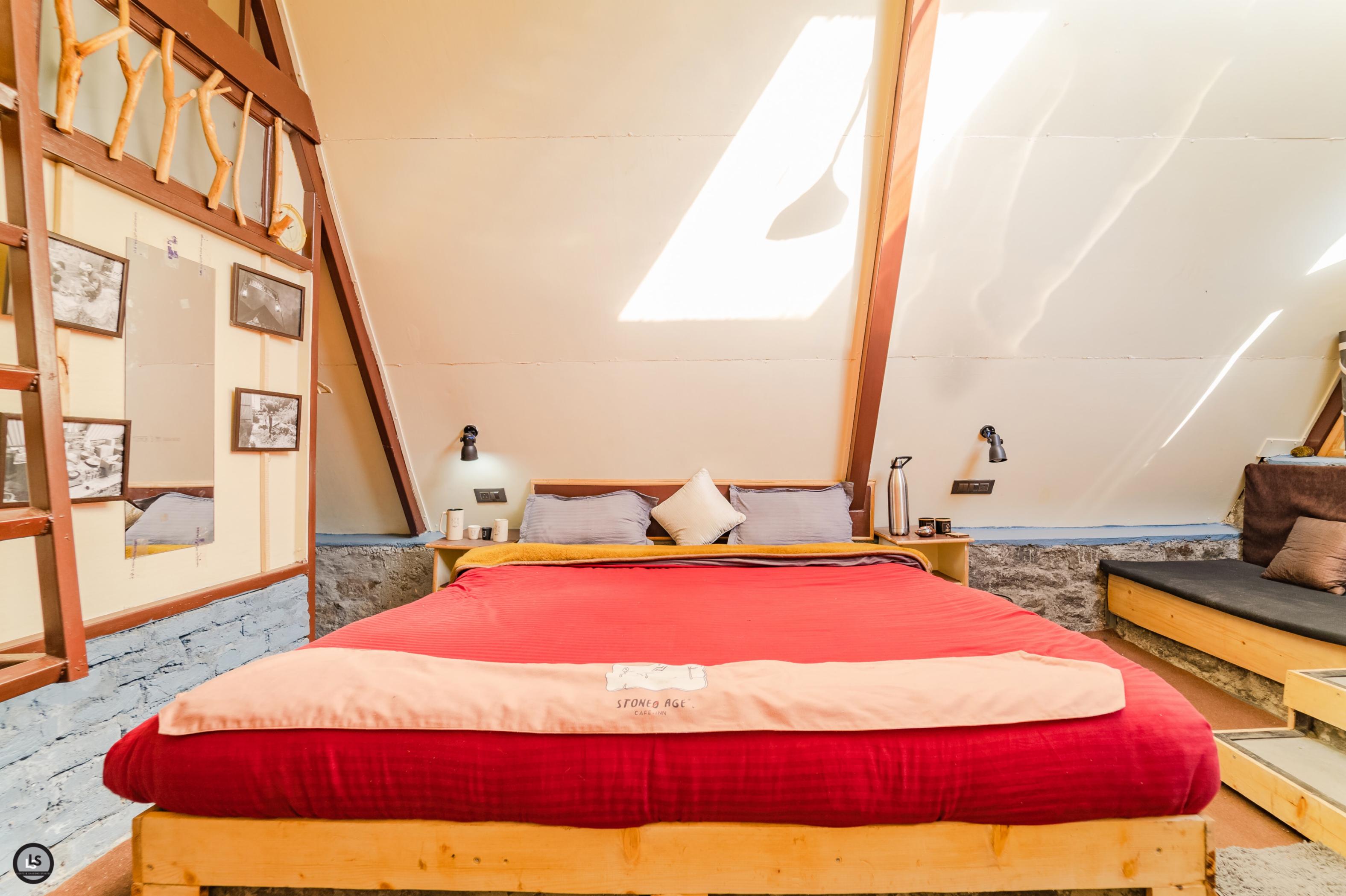 StonedAge Tosh | Mountain-view Cottages Room Type - Luxury Cottage (Mountain View)