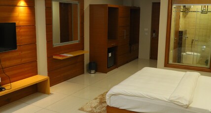 Hotel Royal Hillton Room Type - Super Deluxe