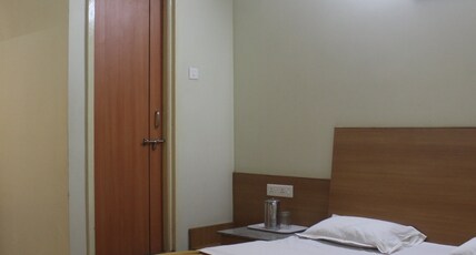 Hotel Suvarn Mandir Room Type - Double AC Room