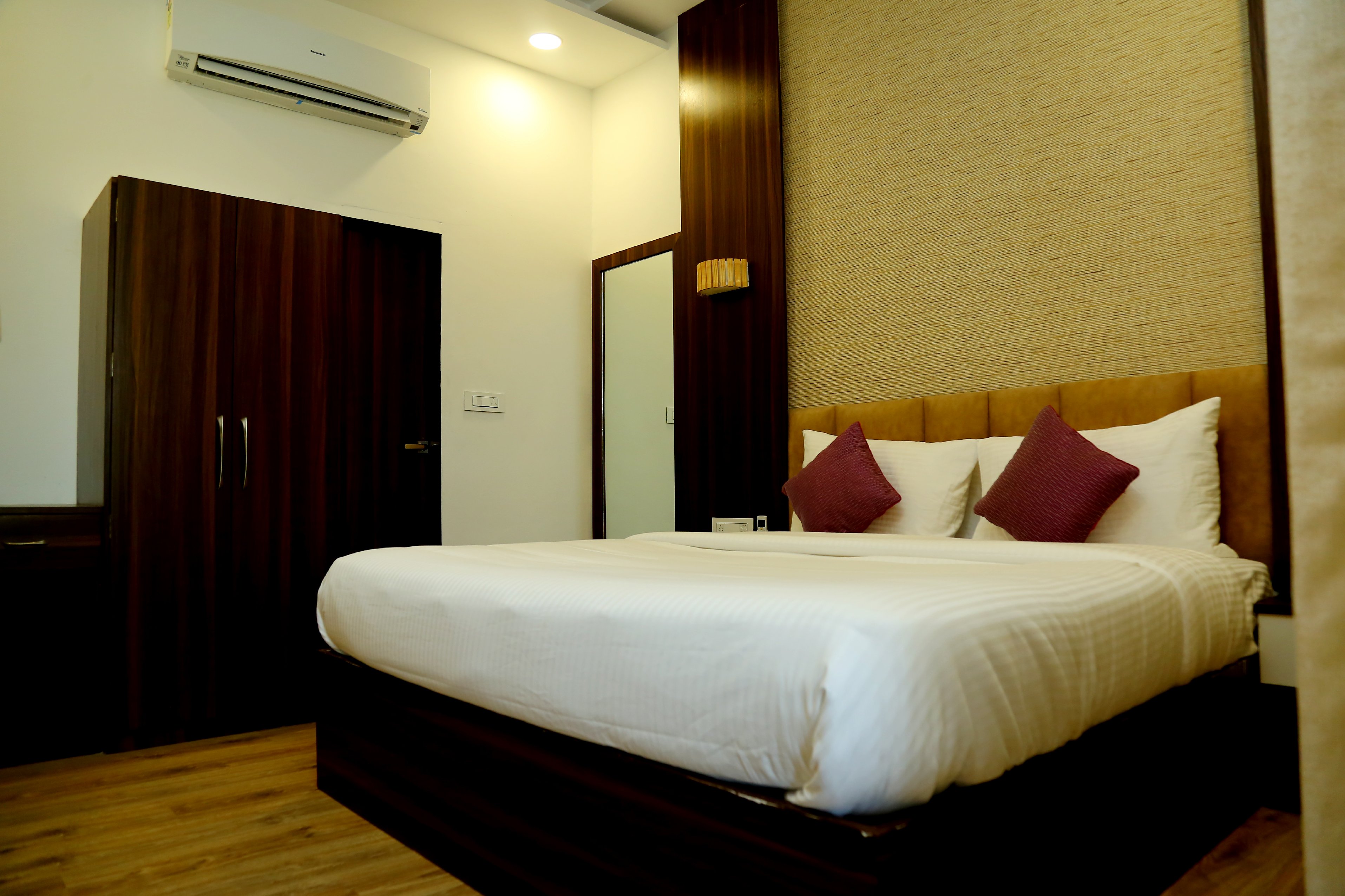 OHM Resorts Room Type - Super Deluxe (Free movie ticket after 9pm)