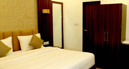 OHM Resorts Room Type - Super Executive ( Free Movie Ticket AFTER 9 PM)