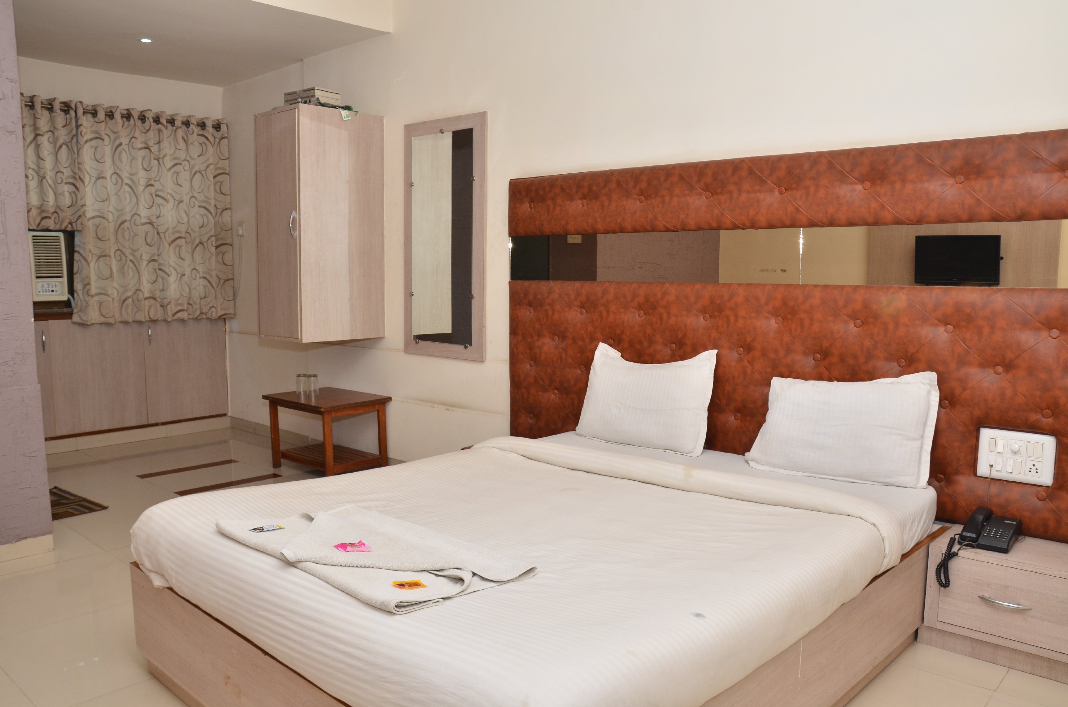 Hotel Navjivan,Patan Room Type - Deluxe King Bed Room
