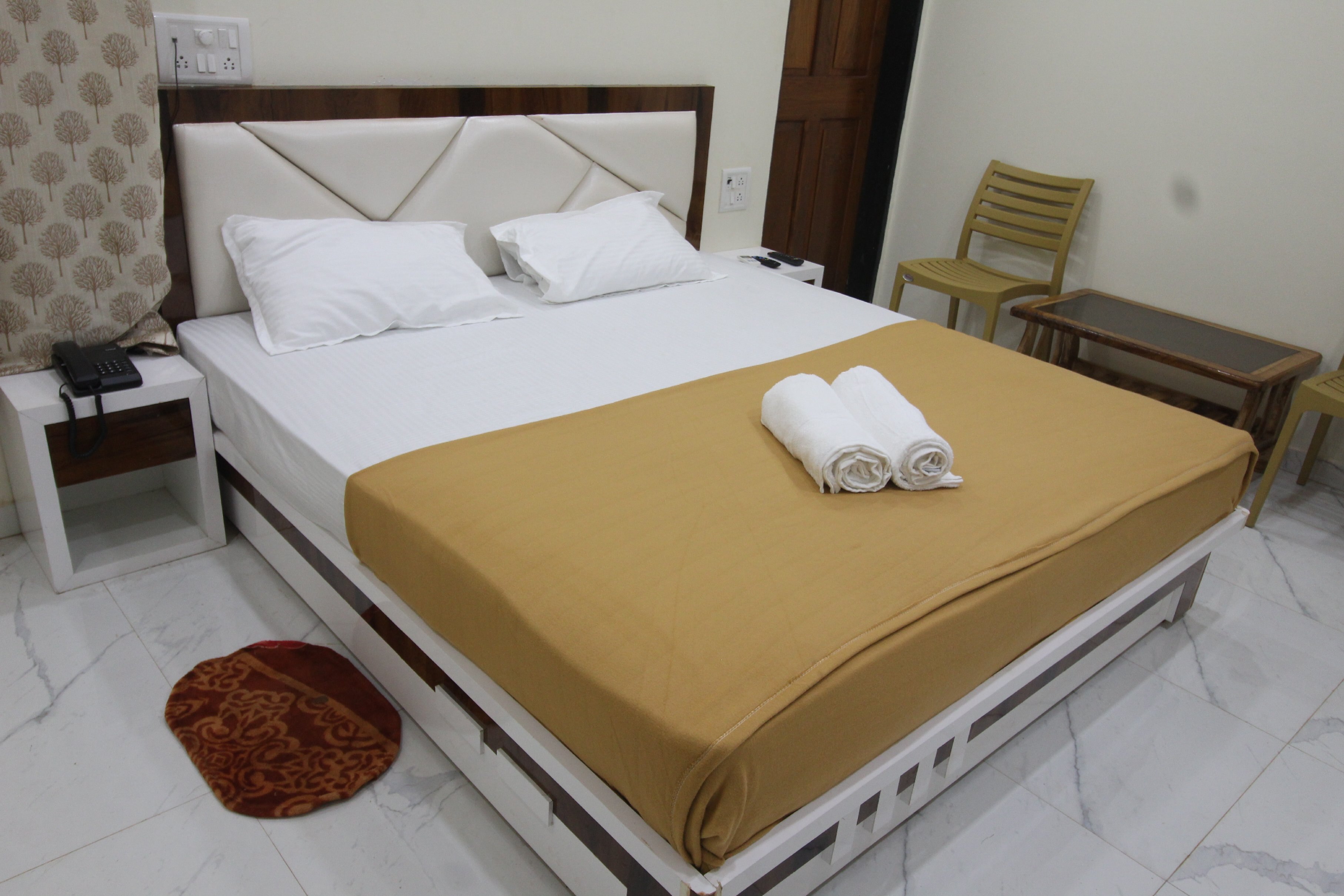 Green Arc Homestay - Tap to explore photos