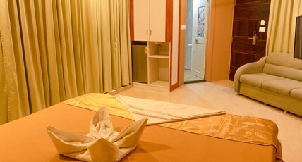 Seasons Suites Koramangala Room Type - Luxury Room