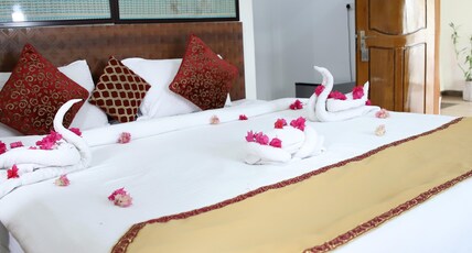 Hotel BonVilla Retreat and Resort, Kaziranga Room Type - Super Deluxe Room Hotel BonVilla Retreat and Resort, Kaziranga Room Type - Super Deluxe Room