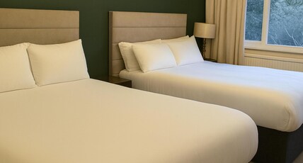 New Bath Hotel & Spa, a member of Radisson Individuals Room Type - Family Room - Garden Annex