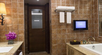 Hilton Sanqingshan Resort Room Type - ONE BEDRM K PREMIER SUITE