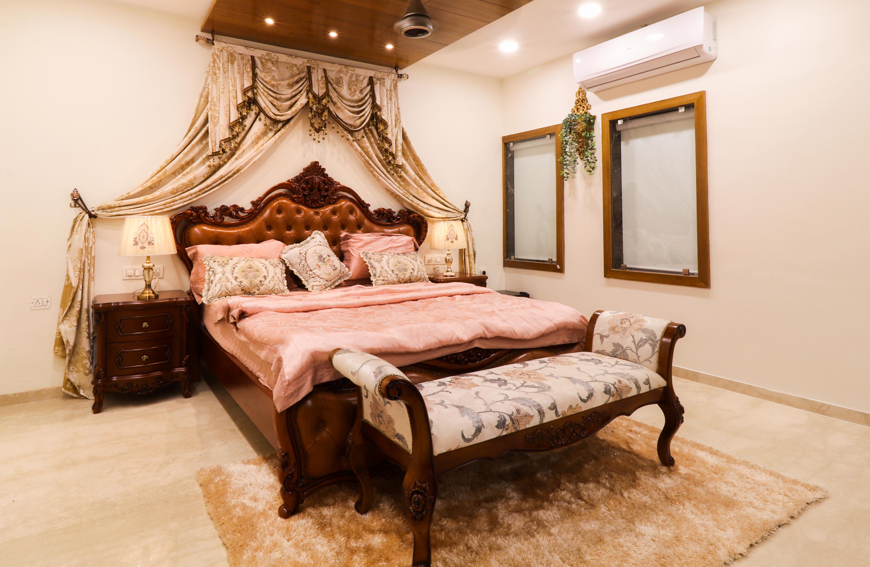 Royal Inn Hotel Room Type - Suite Room with Bathtub