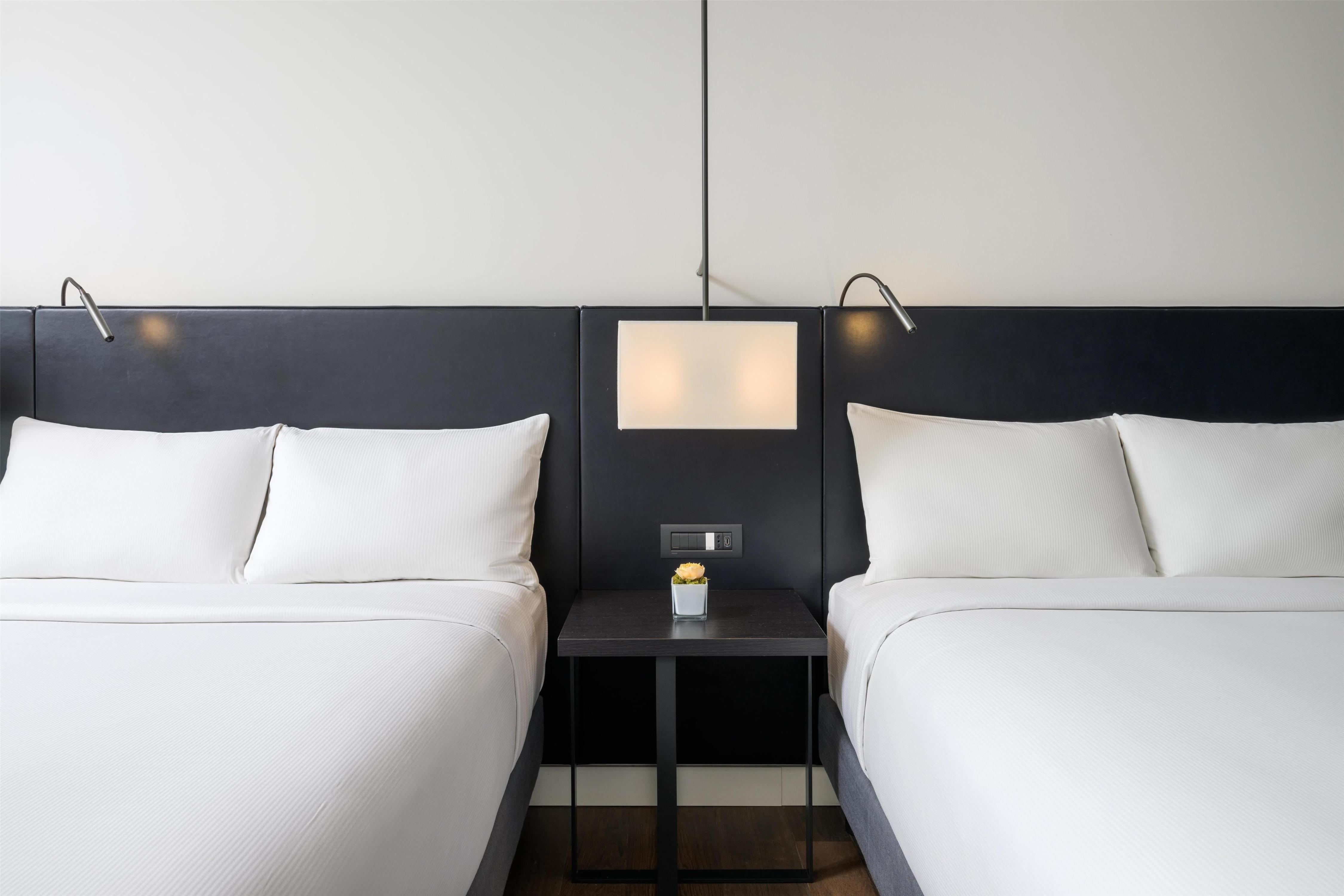 Hilton Lake Como Room Type - TWIN DELUXE COURTYARD VIEW